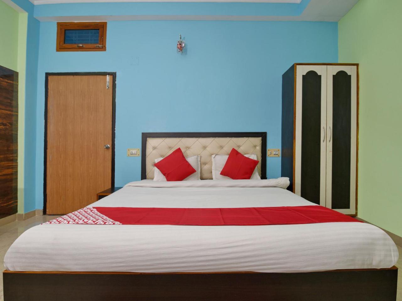 Oyo 4409 Hotel Chaitanya Inn Varanasi Exterior photo